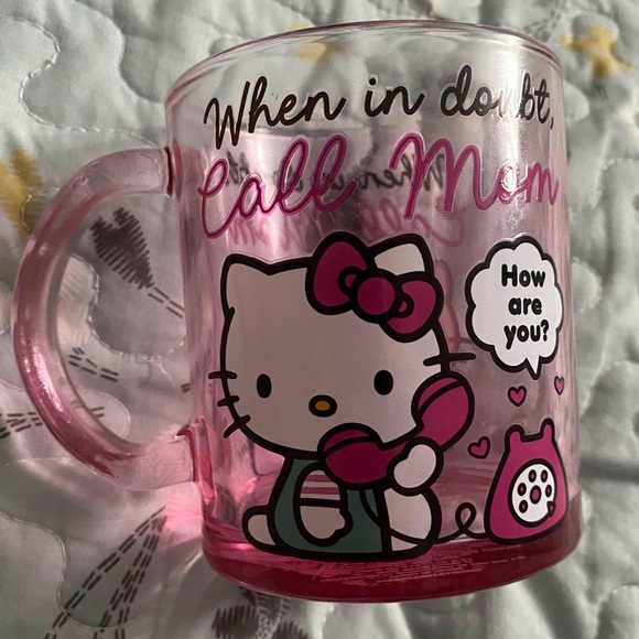 New HELLO KITTY Clear Pink Mug - Picture 2 of 3